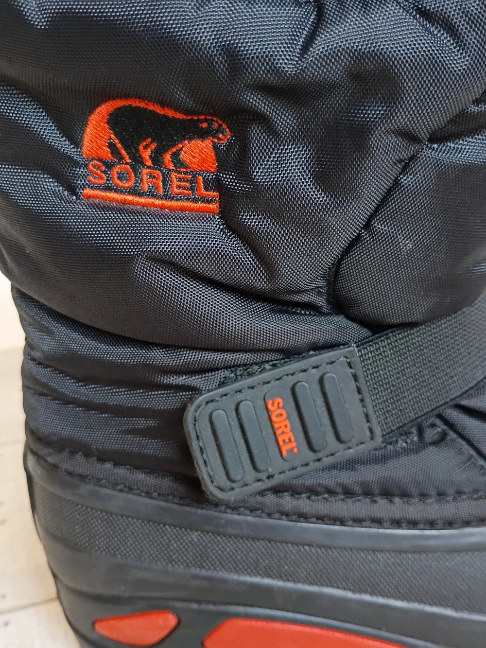SOREL Kids Flurry Waterproof Winter Snow Boots Black Orange Red Size 12